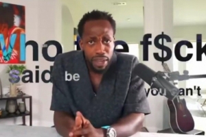 大将军：特雷-杨是球队核心，季后赛期间不能擅自离队，但没人管贝弗利。