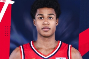 彰华非：遗憾未能效力宏远，广州男篮曾给予我悉心照料。