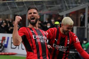 加斯佩里尼盛赞吉鲁移动灵活，并指出他在AC米兰期间的表现堪称顶级。