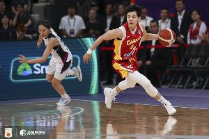 杨舒予：尽管亚洲杯的最终结果令人遗憾，但她表示未来将继续脚踏实地、刻苦训练。