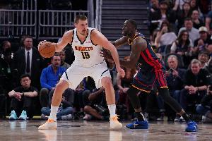 追梦：约基奇毫无软肋，从替补席的“弩机”成长为巨星，我很享受防守他的过程。