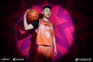 福建女篮主帅一职将由卞兰接任，与此同时，厦门女篮也将迎来新帅。