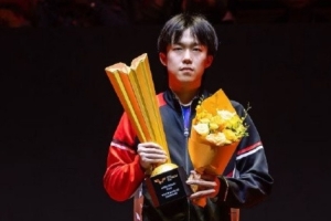 王楚钦：心态与坚持的双重磨砺 夺冠时刻意义非凡