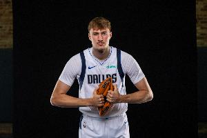 媒体人：弗拉格的全面性展现得淋漓尽致，其每场比赛的影响力均具备稳定的基础。