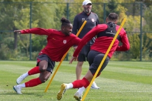 长春亚泰全队结束9天国庆假期，投入最后4轮保级战备战。