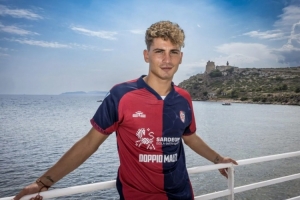 经纪人：若我不同意，S-埃斯波西托去卡利亚里的愿望便无法实现。