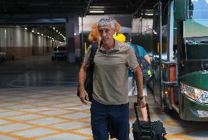 博主透露：国安多名队员昨夜前往塞蒂恩住处与其道别