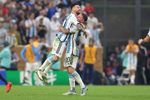 麦卡利斯特：西法巴阿都有机会问鼎世界杯，马斯坦托诺的性格十分鲜明。