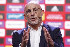 德拉富恩特谈执教心态：赢球无需自视过高，败仗亦不必妄自菲薄