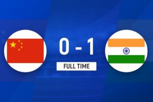 国少队0-1负于印度，马德兴指出球队三天三赛导致体能消耗过大。