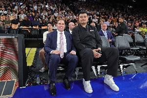 美记：独行侠老板促成NBA重返中国！独行侠或是明年中国赛参赛队