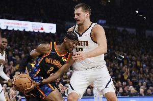 ESPN公布新赛季夺冠赔率：雷霆以+200高居榜首，掘金位列第三，火箭、湖人及快船则分列第五至第七位。