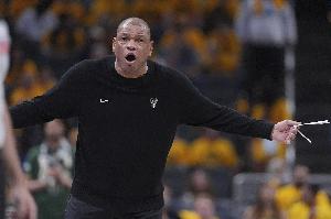 里弗斯评球场冲突：真正想动手的没几个。