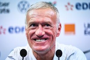 德尚：法国队上场比赛实际采用4231阵型，非442；尽管7名前锋缺席，但我并不担忧。