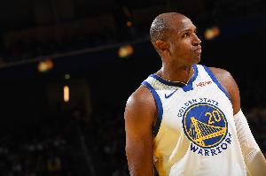 霍福德表示，经济因素是其加盟勇士的原因之一，但更重要的是为了胜利和争夺冠军。