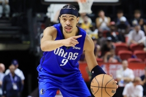 12助！瑞安-内姆哈德：进攻空间开阔 能向球队证明能力意义重大