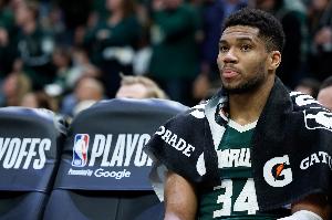 Shams报道：雄鹿签下字母哥五弟，交易未获字母哥参与。