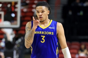 科尔表示，理查德懂得比赛打法，防守积极且具备三分能力，因此球队会在常规赛给予他出场时间。