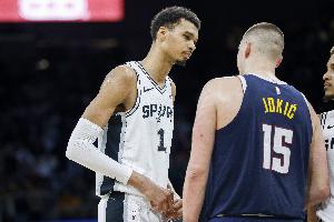 新赛季MVP赔率：大个子球员领跑，约基奇居首，文班亚马紧随其后，锡安也位列榜单。