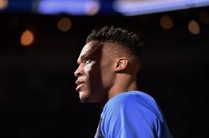 威少入选名人堂已是定局，作为历史三双王的他，终其生涯也难免留下无冠的遗憾。