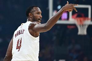 莫布里教练：若骑士队上赛季能调整比赛策略，他们本有机会走得更远。