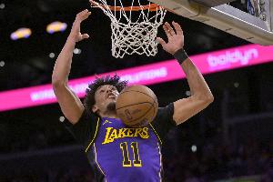 湖人中锋海斯正在申请斯洛文尼亚国籍，预计明年夏天将有机会与东契奇联手为国效力。