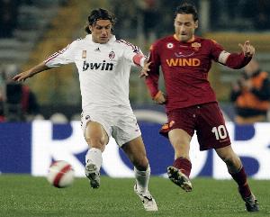 托蒂：告别罗马时伤心了三周，2004年曾险些加盟皇马，而他认为大罗的实力甚至比梅西更强。