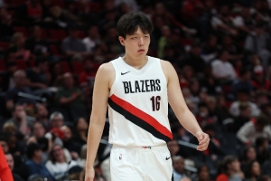 媒体人：大方承认小杨与凯斯勒&弩机差距 这也是新秀必须交的学费