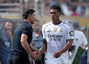 《每体》报道称，阿隆索仍在思考如何让贝林厄姆更好地融入球队，而图赫尔也同样为此感到困扰。