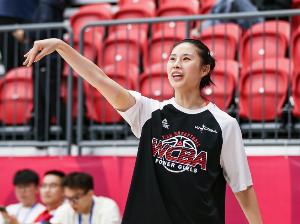 女篮锦标赛第二阶段第十日战况综述：四川队成功卫冕，摘得四连冠；江苏队与武汉队分获亚军和季军。