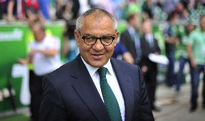 马加特：39岁的诺伊尔仍是德国最佳门将，若他想留队，拜仁理应与他续约。