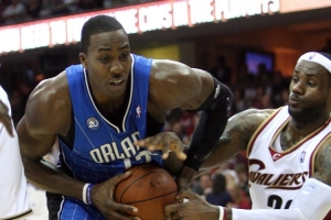 霍华德谈魔术时期：那时肌肉最巅峰，也因关节不堪重负而疯狂减重。