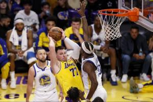 NBA赛季明日揭幕：雷霆冠军戒指颁发仪式开启，KD对阵老东家，湖勇经典大战重磅来袭。