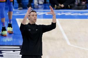 双加时艰难取胜！戴格诺特：赛季揭幕战取得这样的结果，是个不错的开端。