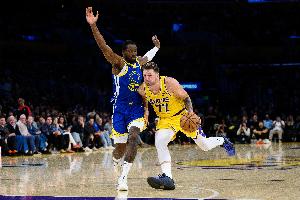 媒体人：卢卡防守提升很多不能要求他做再多了 队友要给足够支持