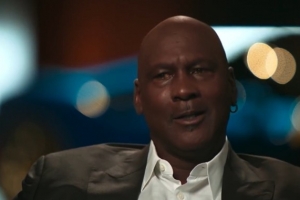 久未驰骋篮坛的乔丹坦言，一次在他人家中进行罚球练习，竟是他近年来最为紧张的时刻。