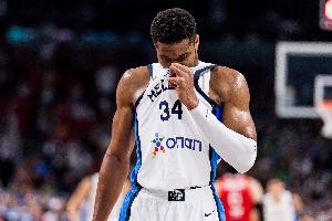 铁林：快船、雄鹿、76人、骑士新赛季均背负“不夺冠即重建”的压力。