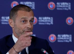 西甲海外赛巴萨对阵比利亚雷亚尔的遭取消，欧足联主席切费林表示联赛应在本土举办。