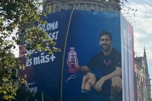 梅西在巴塞罗那开设个人品牌功能饮料快闪店。