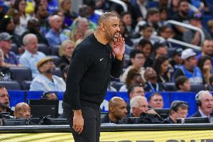 卡佩拉表示，他欣赏乌度卡严苛的执教风格，并认为这正是季后赛所需要的特质。