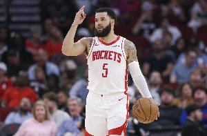 火箭的失误问题亟待解决，若范弗利特在场便无需担忧全场紧逼。