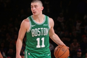 豪泽：普理查德三分7中1仍获信任 状态回暖只是时间问题