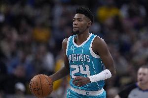 布兰登-米勒左肩不适缺席！黄蜂主帅称其状况正在改善。