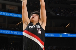 克林根：非常理解杨瀚森的处境，NBA的竞争向来如此，相信他未来会不断进步。