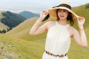 媒体人：无论从哪个角度看，女友赴美陪伴对杨瀚森都是利大于弊。