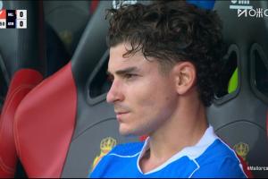 抱怨总被换下场？阿尔瓦雷斯回应：我是在自责，那场比赛我发挥失常。