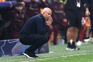 5亿引援难救主：利物浦三人受伤，维尔茨与埃基蒂克表现迷失