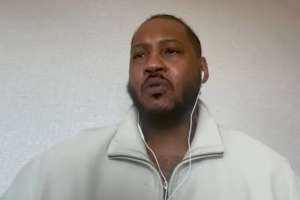 瓜哥指出，赌博等行为会给球员带来巨大压力，部分球迷也会因下注未果而喝倒彩。