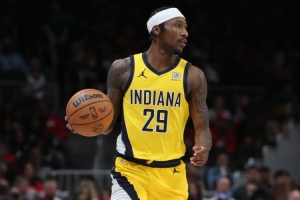 昆顿-杰克逊：我非常敬佩库里，接受防守他的挑战并做得不错。