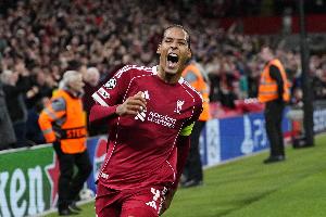 范戴克：顺境时切勿自满，逆境时切莫消沉。